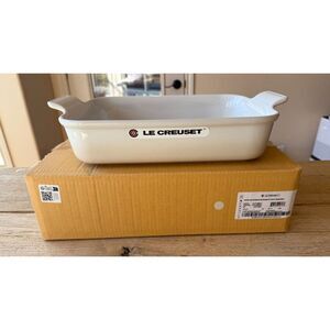 Le Creuset Stoneware Heritage Rectangular Dish 32 cm 4 qt Meringue NEW